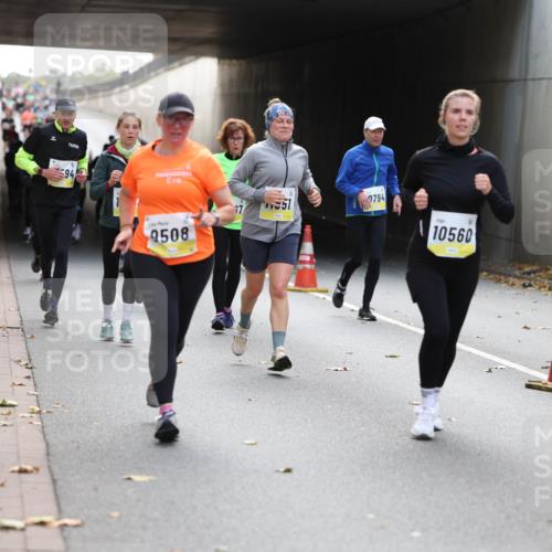 05.10.2025 - 20. swb-Marathon Bremen Michael Strokosch http://msf.ph/oto/9207273 05.10.2025 10:53:27 Laufen 1, 594, 9508, 67, 551, 0794, 10560 meine-sportfotos.de