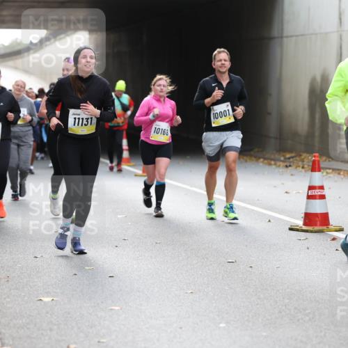 05.10.2025 - 20. swb-Marathon Bremen Michael Strokosch http://msf.ph/oto/9207313 05.10.2025 11:00:14 Laufen 9628, 11131, 10168, 10001, 9976 meine-sportfotos.de