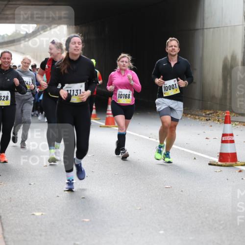 05.10.2025 - 20. swb-Marathon Bremen Michael Strokosch http://msf.ph/oto/9207315 05.10.2025 11:00:14 Laufen 9628, 47, 1131, 10001, 10168, 9976 meine-sportfotos.de