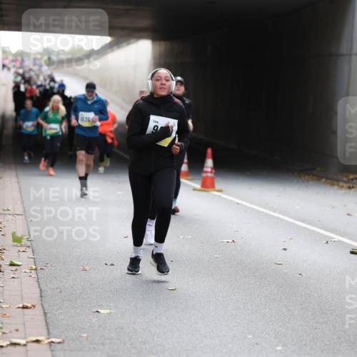 05.10.2025 - 20. swb-Marathon Bremen Michael Strokosch http://msf.ph/oto/9207318 05.10.2025 10:53:37 Laufen 1036 meine-sportfotos.de