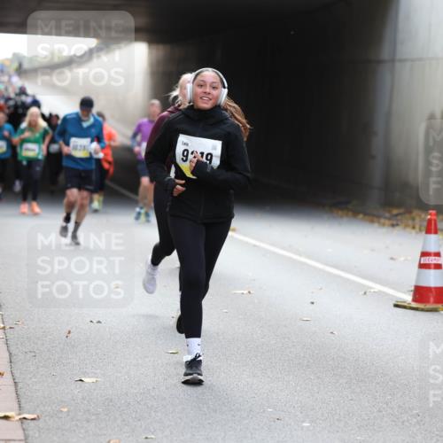 05.10.2025 - 20. swb-Marathon Bremen Michael Strokosch http://msf.ph/oto/9207322 05.10.2025 10:53:37 Laufen 9219 meine-sportfotos.de