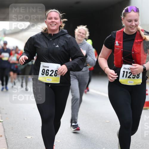 05.10.2025 - 20. swb-Marathon Bremen Michael Strokosch http://msf.ph/oto/9207332 05.10.2025 11:00:17 Laufen 9628, 11258 meine-sportfotos.de
