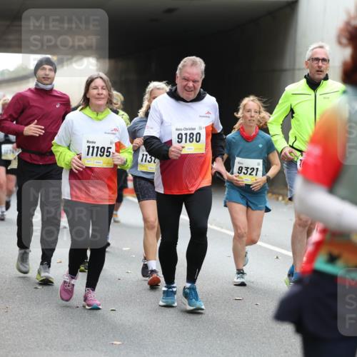 05.10.2025 - 20. swb-Marathon Bremen Michael Strokosch http://msf.ph/oto/9207367 05.10.2025 11:00:28 Laufen 1474, 10747, 11195, 113, 0, 9180, 9321, 7729 meine-sportfotos.de