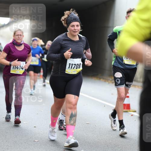 05.10.2025 - 20. swb-Marathon Bremen Michael Strokosch http://msf.ph/oto/9207388 05.10.2025 11:00:33 Laufen 11414, 4247, 11709, 9 meine-sportfotos.de