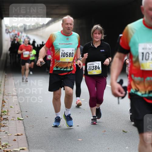 05.10.2025 - 20. swb-Marathon Bremen Michael Strokosch http://msf.ph/oto/9207426 05.10.2025 11:00:43 Laufen 20, 10580, 11384, 10776, 59 meine-sportfotos.de