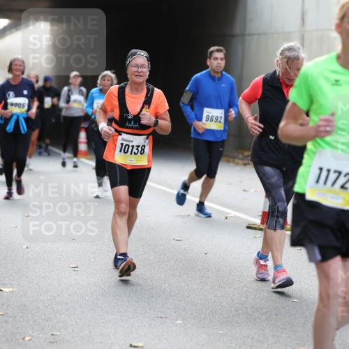 05.10.2025 - 20. swb-Marathon Bremen Michael Strokosch http://msf.ph/oto/9207435 05.10.2025 10:54:01 Laufen 005, 9692, 10138, 11728 meine-sportfotos.de
