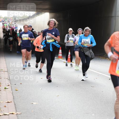 05.10.2025 - 20. swb-Marathon Bremen Michael Strokosch http://msf.ph/oto/9207438 05.10.2025 10:54:02 Laufen 11713, 9005, 1026, 9311, 10138 meine-sportfotos.de