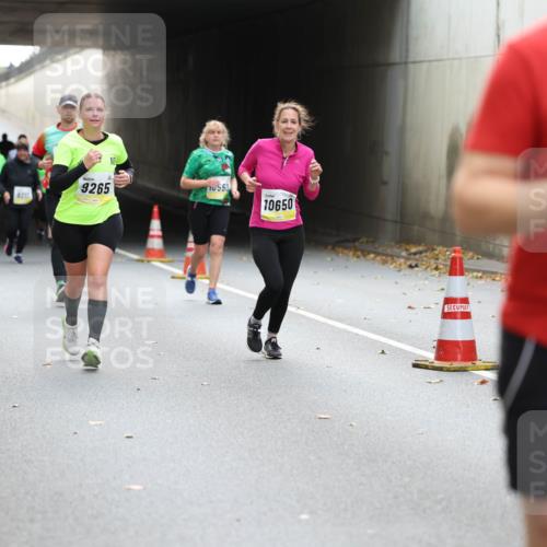 05.10.2025 - 20. swb-Marathon Bremen Michael Strokosch http://msf.ph/oto/9207449 05.10.2025 11:00:51 Laufen 1013, 4211, 9265, 10550, 10650, 1090 meine-sportfotos.de