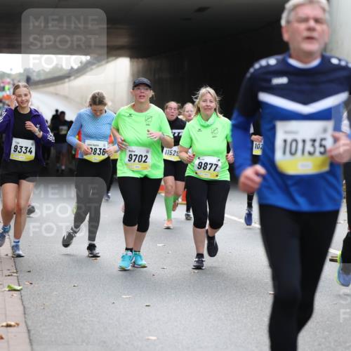 05.10.2025 - 20. swb-Marathon Bremen Michael Strokosch http://msf.ph/oto/9207496 05.10.2025 11:01:00 Laufen 9334, 11529, 836, 9702, 9877, 102, 10135, 9, 921 meine-sportfotos.de