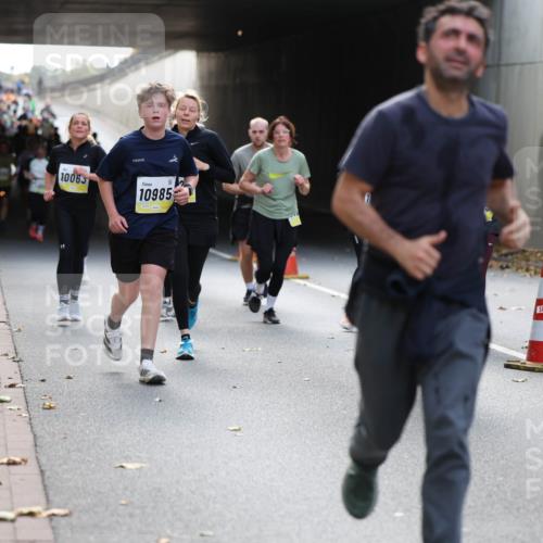 05.10.2025 - 20. swb-Marathon Bremen Michael Strokosch http://msf.ph/oto/9207506 05.10.2025 10:54:16 Laufen 10063, 10985 meine-sportfotos.de