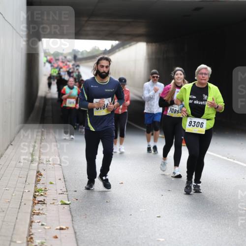 05.10.2025 - 20. swb-Marathon Bremen Michael Strokosch http://msf.ph/oto/9207548 05.10.2025 11:01:14 Laufen 11415, 1085, 9306 meine-sportfotos.de