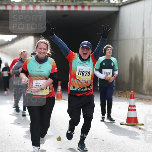 05.10.2025 - 20. swb-Marathon Bremen Michael Strokosch http://msf.ph/oto/9207580 05.10.2025 11:01:22 Laufen 20, 25, 20, 11670, 9186 meine-sportfotos.de