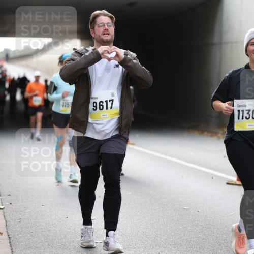 05.10.2025 - 20. swb-Marathon Bremen Michael Strokosch http://msf.ph/oto/9207622 05.10.2025 11:01:30 Laufen 1159, 9617, 11309 meine-sportfotos.de