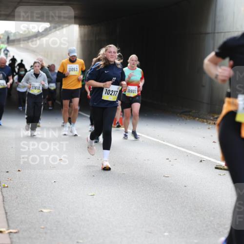 05.10.2025 - 20. swb-Marathon Bremen Michael Strokosch http://msf.ph/oto/9207637 05.10.2025 10:54:41 Laufen 9925, 11610, 11053, 10217, 10901, 414, 9527 meine-sportfotos.de