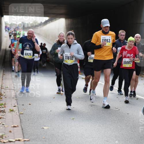 05.10.2025 - 20. swb-Marathon Bremen Michael Strokosch http://msf.ph/oto/9207655 05.10.2025 10:54:44 Laufen 9925, 11053, 11610, 106, 10067, 01 meine-sportfotos.de