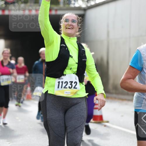 05.10.2025 - 20. swb-Marathon Bremen Michael Strokosch http://msf.ph/oto/9207684 05.10.2025 11:01:52 Laufen 11478, 11232, 533 meine-sportfotos.de