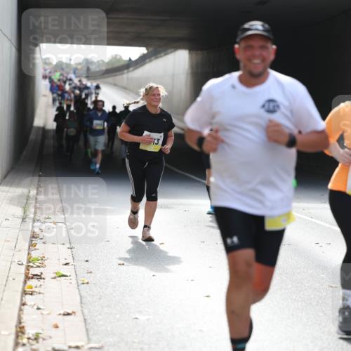 05.10.2025 - 20. swb-Marathon Bremen Michael Strokosch http://msf.ph/oto/9207731 05.10.2025 10:55:03 Laufen 13, 10914 meine-sportfotos.de
