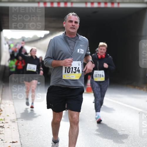 05.10.2025 - 20. swb-Marathon Bremen Michael Strokosch http://msf.ph/oto/9207737 05.10.2025 11:02:03 Laufen 10134, 10784 meine-sportfotos.de