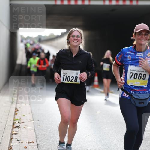 05.10.2025 - 20. swb-Marathon Bremen Michael Strokosch http://msf.ph/oto/9207757 05.10.2025 11:02:07 Laufen 11028, 7069 meine-sportfotos.de