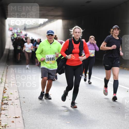 05.10.2025 - 20. swb-Marathon Bremen Michael Strokosch http://msf.ph/oto/9207790 05.10.2025 11:02:14 Laufen 10885 meine-sportfotos.de