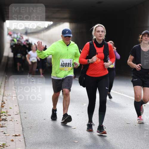 05.10.2025 - 20. swb-Marathon Bremen Michael Strokosch http://msf.ph/oto/9207795 05.10.2025 11:02:14 Laufen 10885 meine-sportfotos.de