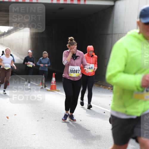 05.10.2025 - 20. swb-Marathon Bremen Michael Strokosch http://msf.ph/oto/9207807 05.10.2025 11:02:16 Laufen 10051, 10087, 481, 17885 meine-sportfotos.de