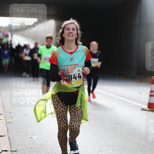 05.10.2025 - 20. swb-Marathon Bremen Michael Strokosch http://msf.ph/oto/9207816 05.10.2025 10:55:23 Laufen 20, 25, 944 meine-sportfotos.de