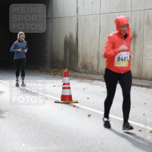 05.10.2025 - 20. swb-Marathon Bremen Michael Strokosch http://msf.ph/oto/9207821 05.10.2025 11:02:19 Laufen 37, 1005179, 9481 meine-sportfotos.de