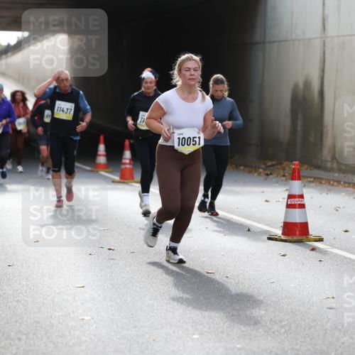 05.10.2025 - 20. swb-Marathon Bremen Michael Strokosch http://msf.ph/oto/9207826 05.10.2025 11:02:20 Laufen 16294, 11437, 10051 meine-sportfotos.de