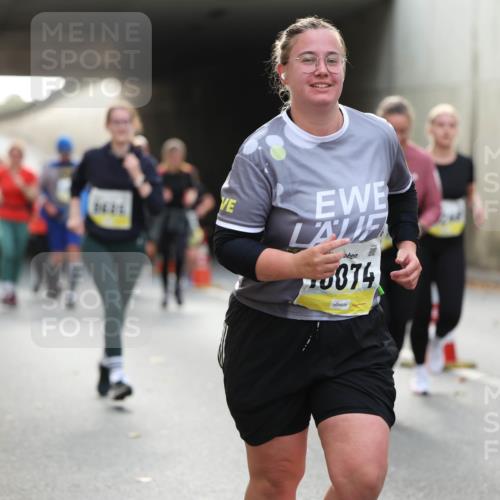 05.10.2025 - 20. swb-Marathon Bremen Michael Strokosch http://msf.ph/oto/9207898 05.10.2025 11:02:38 Laufen 15074 meine-sportfotos.de