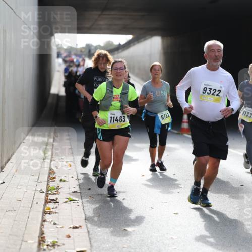 05.10.2025 - 20. swb-Marathon Bremen Michael Strokosch http://msf.ph/oto/9207912 05.10.2025 10:55:49 Laufen 11463, 9182, 9322, 11338 meine-sportfotos.de