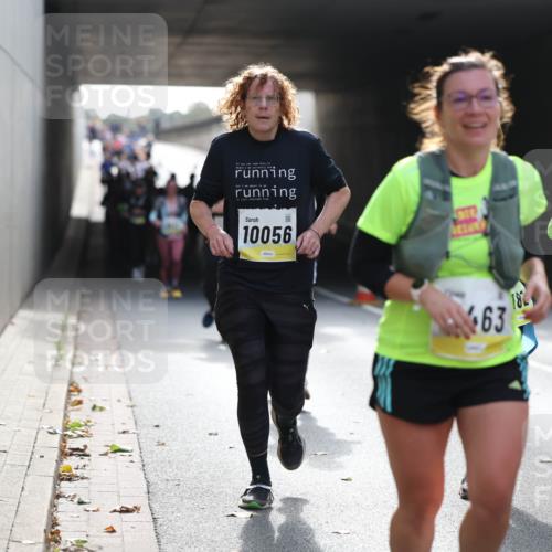 05.10.2025 - 20. swb-Marathon Bremen Michael Strokosch http://msf.ph/oto/9207923 05.10.2025 10:55:51 Laufen 10056, 63, 182, 11337 meine-sportfotos.de