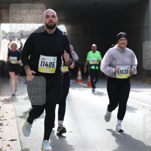 05.10.2025 - 20. swb-Marathon Bremen Michael Strokosch http://msf.ph/oto/9207949 05.10.2025 11:02:49 Laufen 11405, 11530, 11056, 1 meine-sportfotos.de