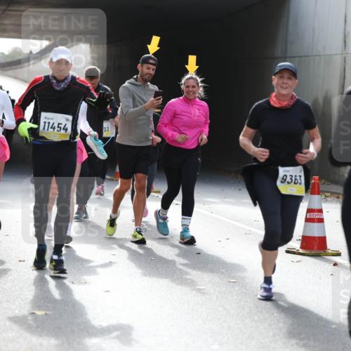 05.10.2025 - 20. swb-Marathon Bremen Michael Strokosch http://msf.ph/oto/9207971 05.10.2025 10:56:03 Laufen 10550, 11454, 33, 9363, 15508 meine-sportfotos.de