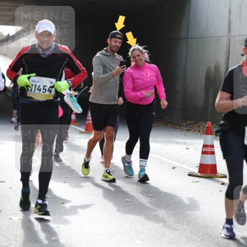05.10.2025 - 20. swb-Marathon Bremen Michael Strokosch http://msf.ph/oto/9207977 05.10.2025 10:56:04 Laufen 10558, 1454, 936 meine-sportfotos.de