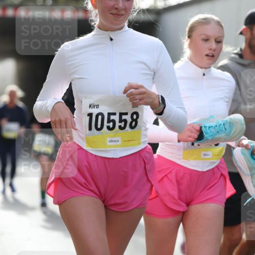 05.10.2025 - 20. swb-Marathon Bremen Michael Strokosch http://msf.ph/oto/9207998 05.10.2025 10:56:06 Laufen 10558 meine-sportfotos.de