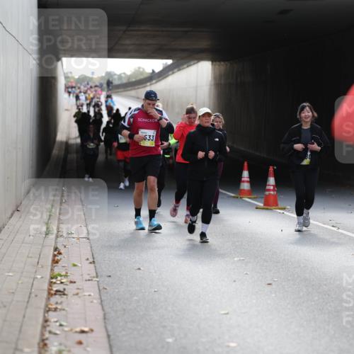 05.10.2025 - 20. swb-Marathon Bremen Michael Strokosch http://msf.ph/oto/9208053 05.10.2025 11:03:13 Laufen 533, 91 meine-sportfotos.de