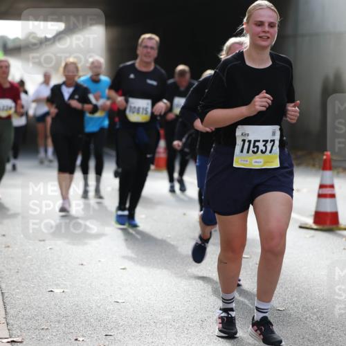 05.10.2025 - 20. swb-Marathon Bremen Michael Strokosch http://msf.ph/oto/9208083 05.10.2025 10:56:26 Laufen 10615, 11537, 01838 meine-sportfotos.de