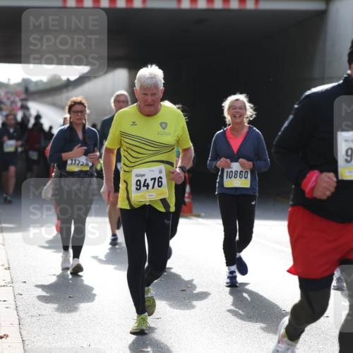 05.10.2025 - 20. swb-Marathon Bremen Michael Strokosch http://msf.ph/oto/9208101 05.10.2025 11:03:25 Laufen 11728, 2365, 9476, 10860, 9760 meine-sportfotos.de