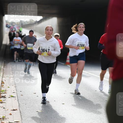 05.10.2025 - 20. swb-Marathon Bremen Michael Strokosch http://msf.ph/oto/9208107 05.10.2025 10:56:31 Laufen 10033, 19647, 9286 meine-sportfotos.de