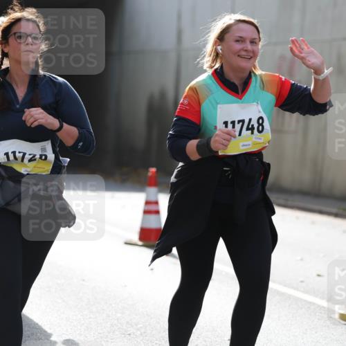 05.10.2025 - 20. swb-Marathon Bremen Michael Strokosch http://msf.ph/oto/9208121 05.10.2025 11:03:28 Laufen 45, 11720, 11748, 02545 meine-sportfotos.de