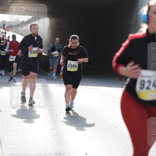 05.10.2025 - 20. swb-Marathon Bremen Michael Strokosch http://msf.ph/oto/9208135 05.10.2025 11:03:31 Laufen 10969, 11381, 11204, 9245 meine-sportfotos.de