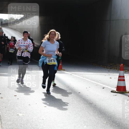 05.10.2025 - 20. swb-Marathon Bremen Michael Strokosch http://msf.ph/oto/9208148 05.10.2025 10:56:41 Laufen 71576, 10876 meine-sportfotos.de