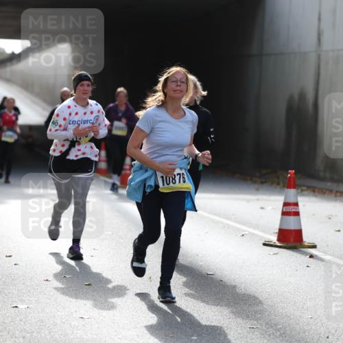 05.10.2025 - 20. swb-Marathon Bremen Michael Strokosch http://msf.ph/oto/9208155 05.10.2025 10:56:43 Laufen 10876 meine-sportfotos.de