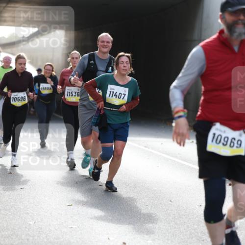 05.10.2025 - 20. swb-Marathon Bremen Michael Strokosch http://msf.ph/oto/9208173 05.10.2025 11:03:39 Laufen 10596, 11333, 11536, 11407, 10969 meine-sportfotos.de
