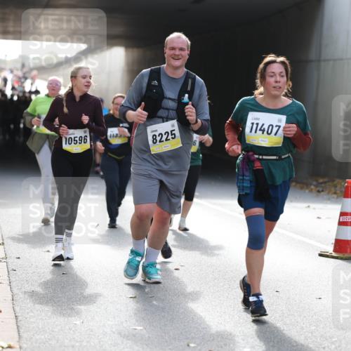 05.10.2025 - 20. swb-Marathon Bremen Michael Strokosch http://msf.ph/oto/9208179 05.10.2025 11:03:39 Laufen 10596, 8225, 6, 11407 meine-sportfotos.de