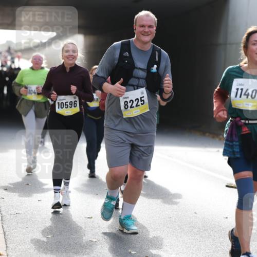 05.10.2025 - 20. swb-Marathon Bremen Michael Strokosch http://msf.ph/oto/9208186 05.10.2025 11:03:40 Laufen 104, 10596, 8225, 11407 meine-sportfotos.de