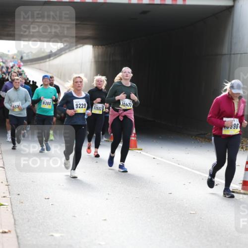 05.10.2025 - 20. swb-Marathon Bremen Michael Strokosch http://msf.ph/oto/9208191 05.10.2025 10:56:51 Laufen 933, 9360, 9229, 11502, 10477, 396, 510 meine-sportfotos.de