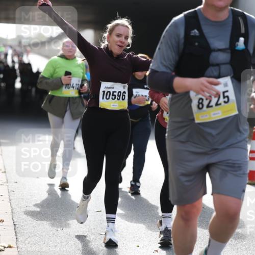 05.10.2025 - 20. swb-Marathon Bremen Michael Strokosch http://msf.ph/oto/9208192 05.10.2025 11:03:41 Laufen 412, 10596, 8225 meine-sportfotos.de