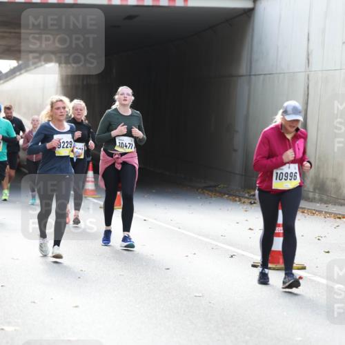 05.10.2025 - 20. swb-Marathon Bremen Michael Strokosch http://msf.ph/oto/9208195 05.10.2025 10:56:52 Laufen 933, 9360, 9229, 10477, 10996, 00 meine-sportfotos.de